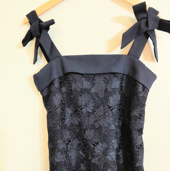 Navy lace top - Picture 2 of 3